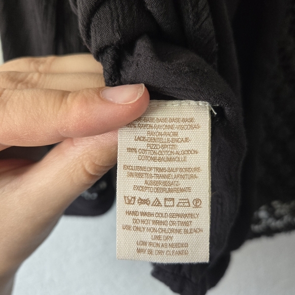 Free People XS Black Oversized Crochet Long Sleeve Button Front Top Cutout - Picture 6 of 7